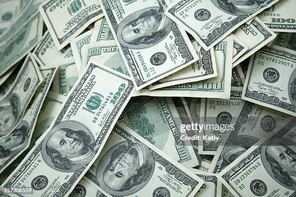 Cash puppet